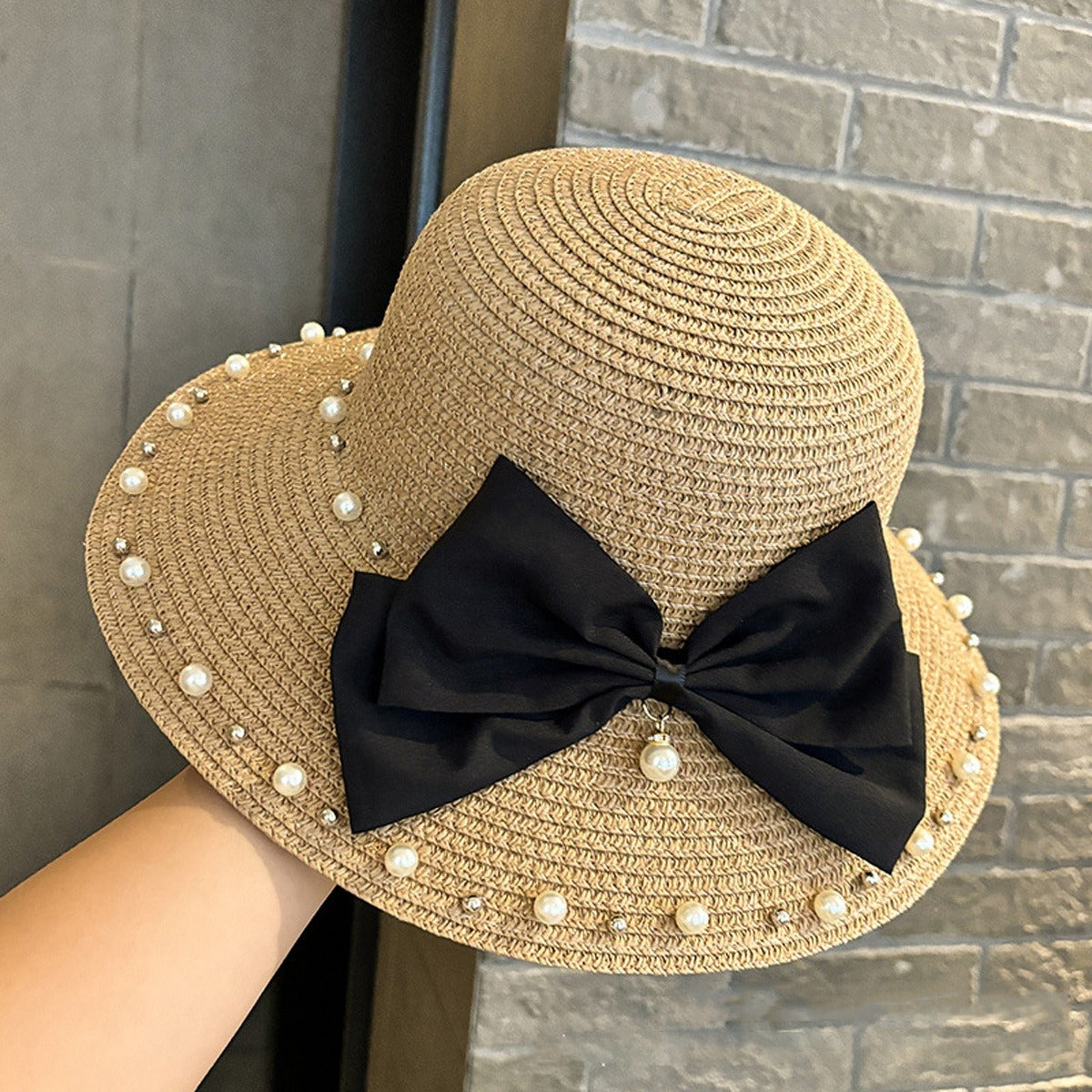 Elegant Women's Wide Brim Straw Sun Hat with -Adorned - Breathable Natural Straw Summer Beach Hat for Outdoor, Casual Chic Visor Cap